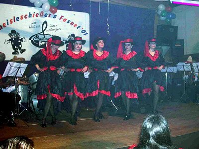Die rassigen Flamenco-Tänzerinnen